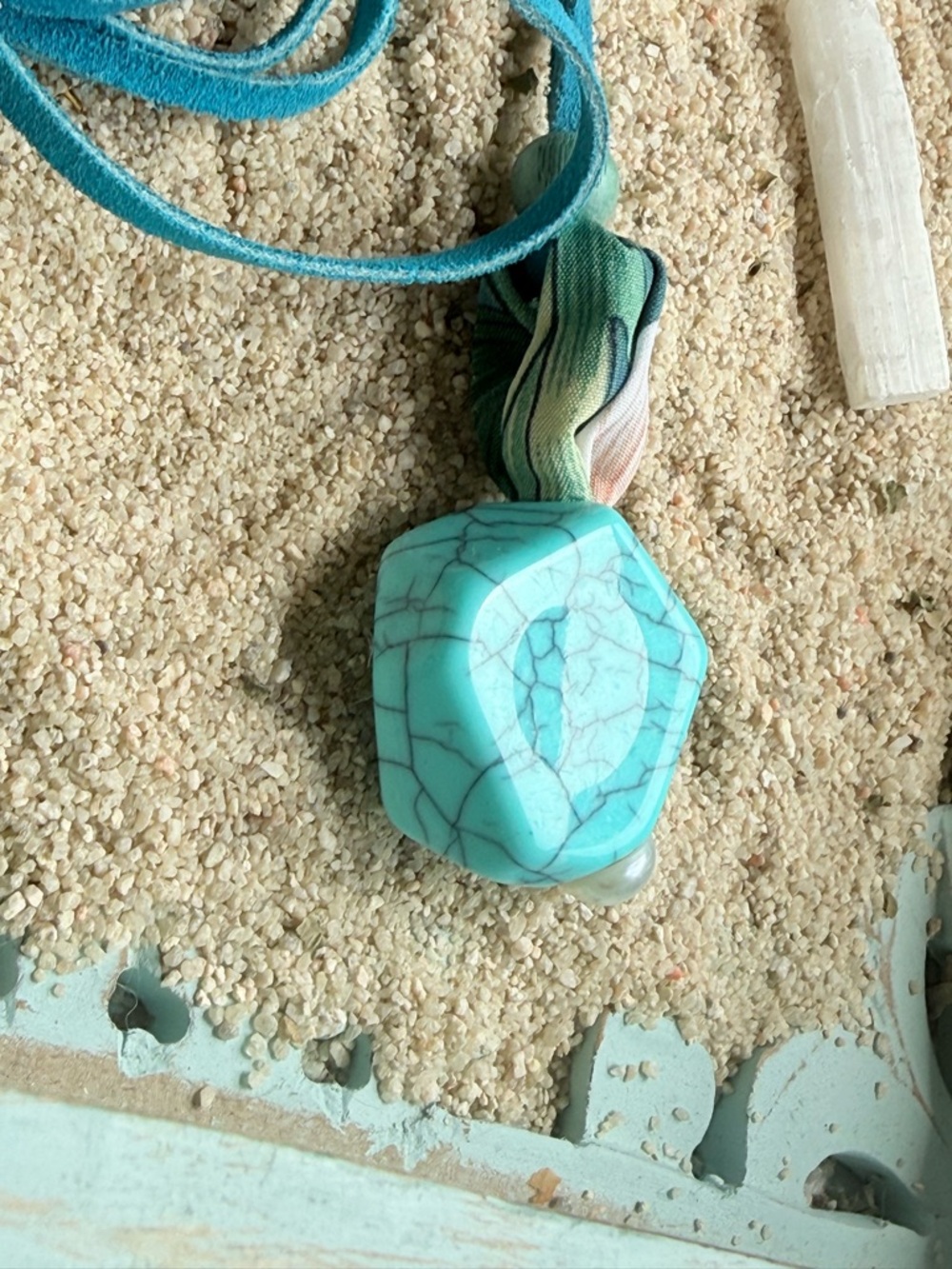 Exaggerated Turquoise acrylic Pendant Necklace with Teal Suede Cord - Picture 3 of 9